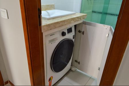 Apartamento para alugar com 66m², 2 quartos e 1 vaga Apartamento para alugar com 66m², 2 quartos e 1 vagaBanheiro
