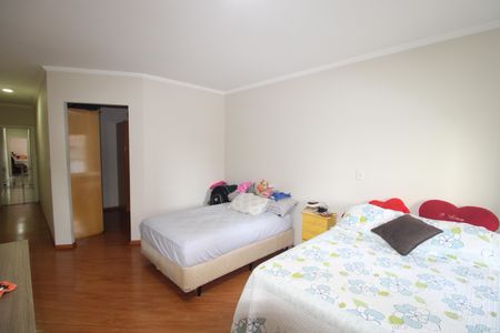 Casa à venda com 243m², 4 quartos e 4 vagasQuarto 3