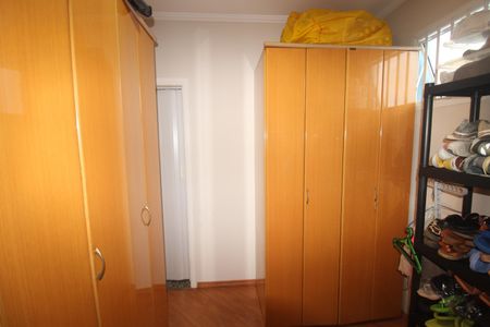 Casa à venda com 243m², 4 quartos e 4 vagasQuarto 3 - Closet