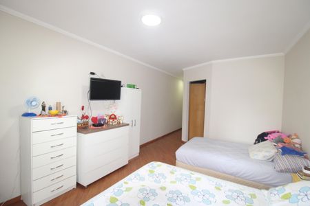 Casa à venda com 243m², 4 quartos e 4 vagasQuarto 3