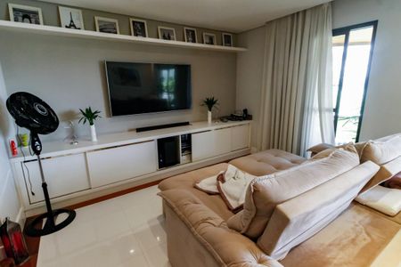 Apartamento à venda com 176m², 3 quartos e 3 vagasSala de TV
