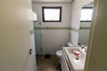 Apartamento à venda com 176m², 3 quartos e 3 vagasBanheiro da Suíte 1