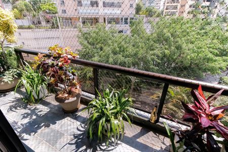 Apartamento à venda com 176m², 3 quartos e 3 vagasVaranda da Sala