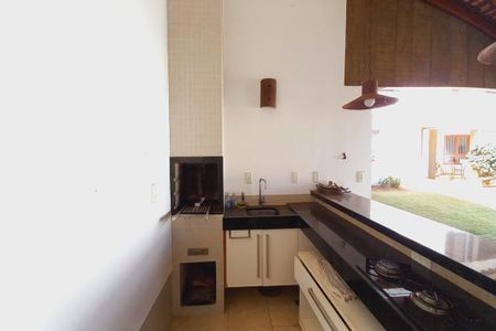 Casa de condomínio para alugar com 398m², 4 quartos e 2 vagas Casa de condomínio para alugar com 398m², 4 quartos e 2 vagasDetalhe da Churrasqueira