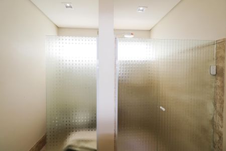 Casa à venda com 380m², 3 quartos e 6 vagas Casa à venda com 380m², 3 quartos e 6 vagasBanheiro - Quarto 1 e 2