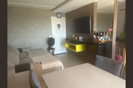 Apartamento à venda com 66m², 2 quartos e 1 vagaSala