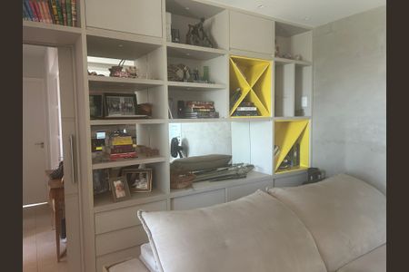 Apartamento à venda com 66m², 2 quartos e 1 vagaSala