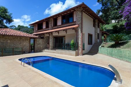 Casa de condomínio para alugar com 600m², 5 quartos e 5 vagasPiscina