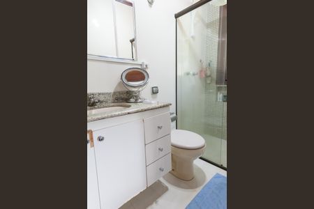 Casa de condomínio para alugar com 600m², 5 quartos e 5 vagasBanheiro da Suíte