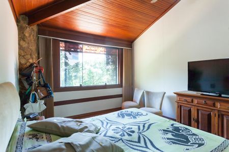 Casa de condomínio para alugar com 600m², 5 quartos e 5 vagasSuíte