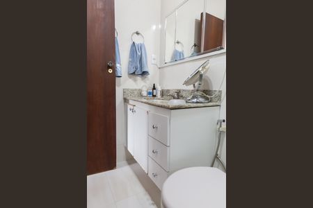 Casa de condomínio para alugar com 600m², 5 quartos e 5 vagasBanheiro da Suíte