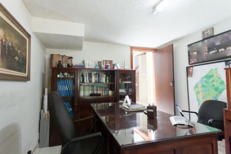 Casa de condomínio para alugar com 600m², 5 quartos e 5 vagasEscritório