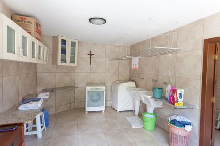 Casa de condomínio para alugar com 600m², 5 quartos e 5 vagasÁrea de Serviço