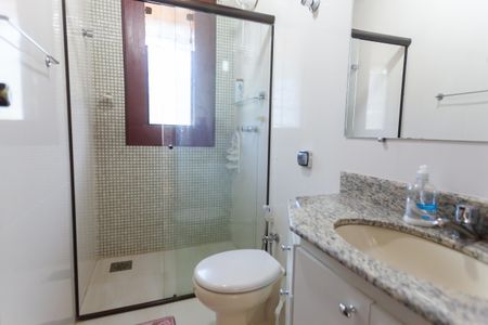 Casa de condomínio para alugar com 600m², 5 quartos e 5 vagasBanheiro Social