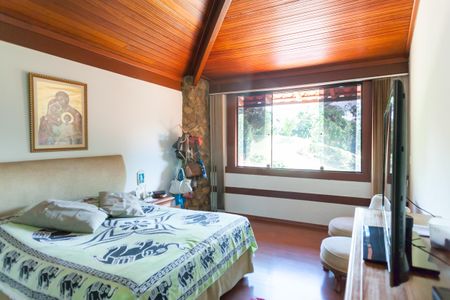 Casa de condomínio para alugar com 600m², 5 quartos e 5 vagasSuíte