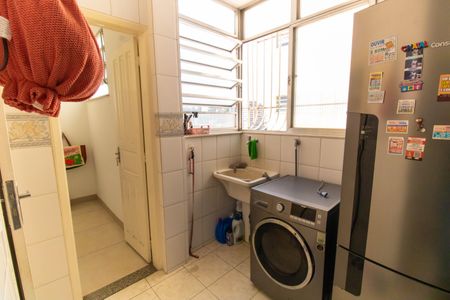 Apartamento à venda com 70m², 2 quartos e sem vaga Apartamento à venda com 70m², 2 quartos e sem vagaCozinha e Área de Serviço