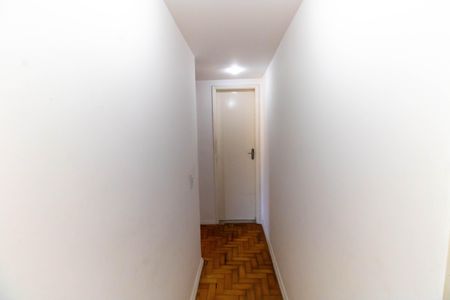 Apartamento à venda com 70m², 2 quartos e sem vaga Apartamento à venda com 70m², 2 quartos e sem vagaCorredor