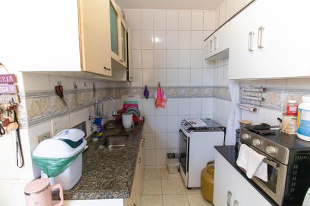 Apartamento à venda com 70m², 2 quartos e sem vaga Apartamento à venda com 70m², 2 quartos e sem vagaCozinha e Área de Serviço