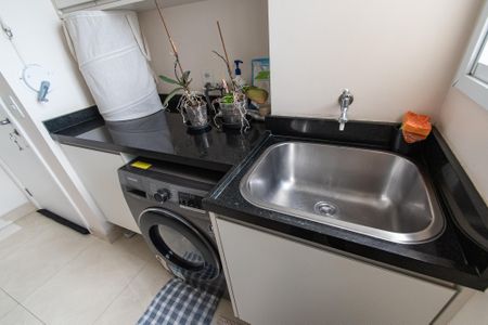 Apartamento à venda com 105m², 2 quartos e 2 vagasÁrea de serviço