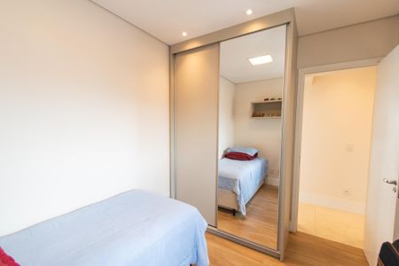 Apartamento à venda com 105m², 2 quartos e 2 vagasQuarto