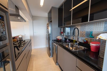 Apartamento à venda com 105m², 2 quartos e 2 vagasCozinha