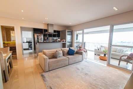 Apartamento à venda com 105m², 2 quartos e 2 vagasSala