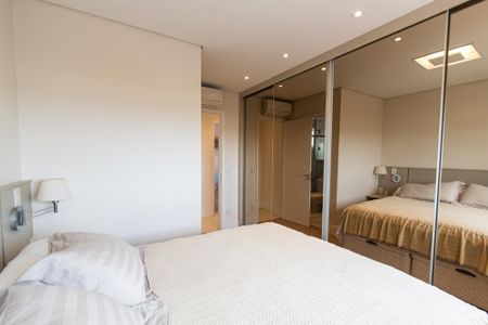 Apartamento à venda com 105m², 2 quartos e 2 vagasSuíte