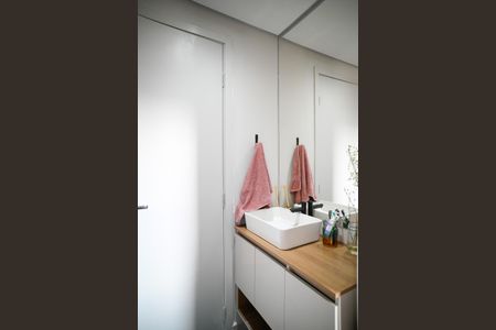 Apartamento à venda com 36m², 2 quartos e sem vagaBanheiro