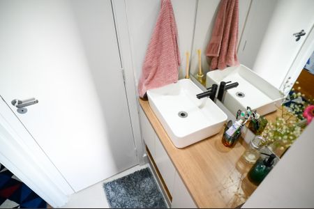 Apartamento à venda com 36m², 2 quartos e sem vagaBanheiro