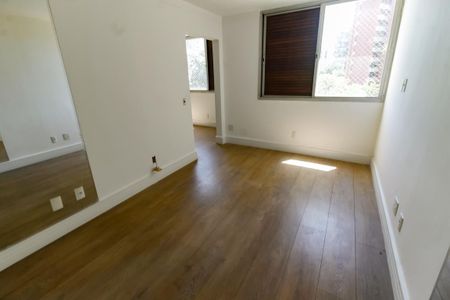 Apartamento para alugar com 175m², 3 quartos e 3 vagas Apartamento para alugar com 175m², 3 quartos e 3 vagasQuarto 3