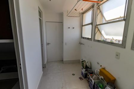 Apartamento para alugar com 175m², 3 quartos e 3 vagas Apartamento para alugar com 175m², 3 quartos e 3 vagasÁrea de Serviço