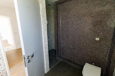 Apartamento para alugar com 175m², 3 quartos e 3 vagas Apartamento para alugar com 175m², 3 quartos e 3 vagasBanheiro da Suíte