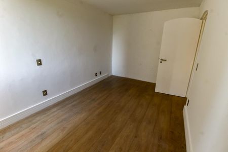 Apartamento para alugar com 175m², 3 quartos e 3 vagas Apartamento para alugar com 175m², 3 quartos e 3 vagasQuarto 2