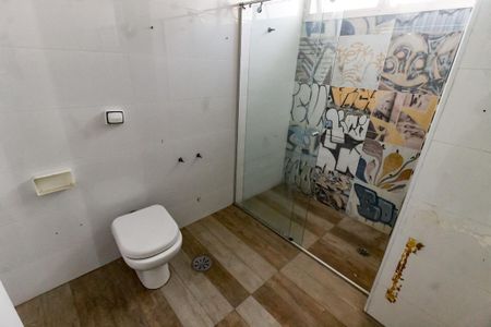 Apartamento para alugar com 175m², 3 quartos e 3 vagas Apartamento para alugar com 175m², 3 quartos e 3 vagasBanheiro Corredor