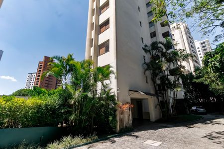 Apartamento para alugar com 175m², 3 quartos e 3 vagas Apartamento para alugar com 175m², 3 quartos e 3 vagasFachada bloco