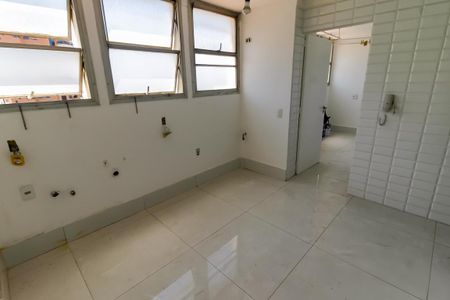 Apartamento para alugar com 175m², 3 quartos e 3 vagas Apartamento para alugar com 175m², 3 quartos e 3 vagasCozinha