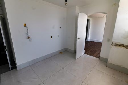 Apartamento para alugar com 175m², 3 quartos e 3 vagas Apartamento para alugar com 175m², 3 quartos e 3 vagasCozinha