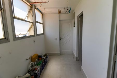 Apartamento para alugar com 175m², 3 quartos e 3 vagas Apartamento para alugar com 175m², 3 quartos e 3 vagasÁrea de Serviço