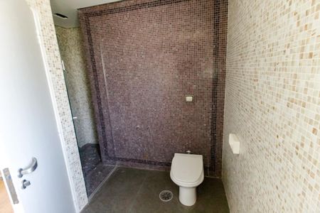 Apartamento para alugar com 175m², 3 quartos e 3 vagas Apartamento para alugar com 175m², 3 quartos e 3 vagasBanheiro da Suíte