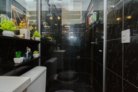 Apartamento para alugar com 45m², 2 quartos e 1 vaga Apartamento para alugar com 45m², 2 quartos e 1 vagaBanheiro