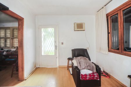 Casa à venda com 120m², 2 quartos e 2 vagas Casa à venda com 120m², 2 quartos e 2 vagasSala