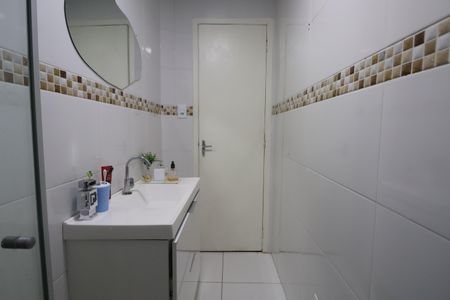 Apartamento à venda com 57m², 2 quartos e sem vagaBanheiro