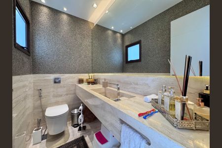 Casa de condomínio à venda com 906m², 5 quartos e 3 vagasBanheiro da Suíte 5