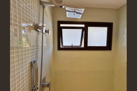 Casa de condomínio à venda com 906m², 5 quartos e 3 vagasBanheiro da Suíte 4