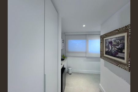 Casa de condomínio à venda com 906m², 5 quartos e 3 vagasCorredor