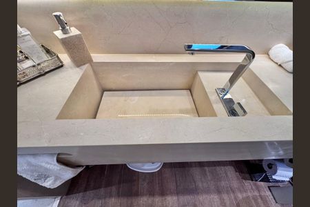 Casa de condomínio à venda com 906m², 5 quartos e 3 vagasLavabo