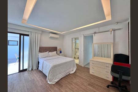 Casa de condomínio à venda com 906m², 5 quartos e 3 vagasSuíte 3