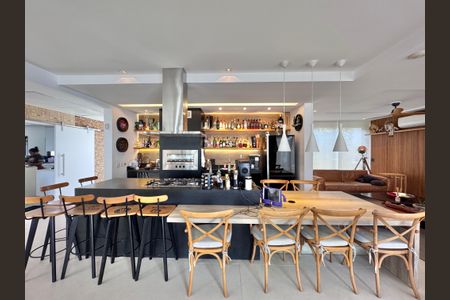 Casa de condomínio à venda com 906m², 5 quartos e 3 vagasSala