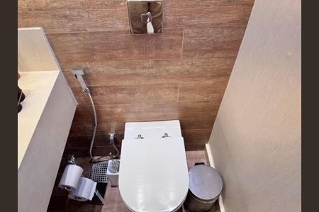 Casa de condomínio à venda com 906m², 5 quartos e 3 vagasLavabo