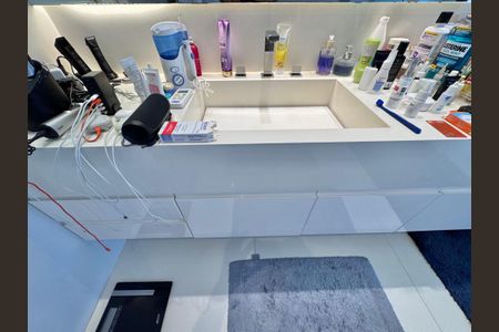 Casa de condomínio à venda com 906m², 5 quartos e 3 vagasBanheiro da Suíte 2